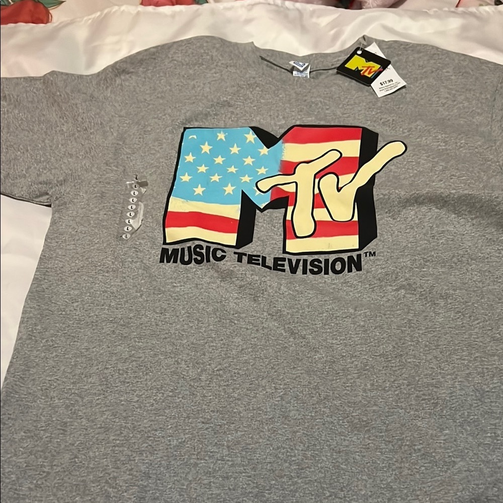 MTV Gray Short Sleeve Tee